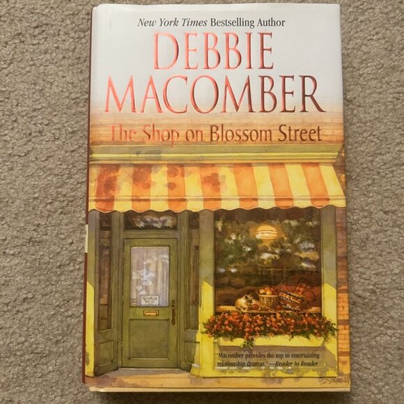 the shop on blossom street by debbie macomber hardback - Picture 1 of 3
